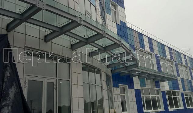 пос. Першино козырек на подконструкции в Москве. Готовые проекты ПерилаГлавСнаб