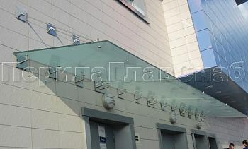 Стеклянные козырьки и навесы в Москве. Готовые проекты ПерилаГлавСнаб