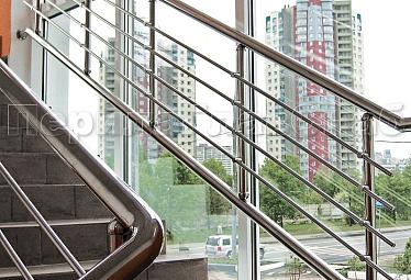 Ограждение на окна из нержавеющей стали купить в Москве