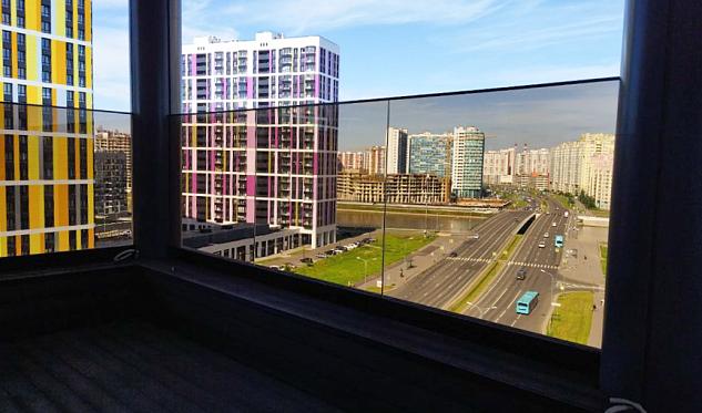  Бронзовое стекло на профиле на террасе в Москве. Готовые проекты ПерилаГлавСнаб