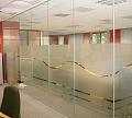 Стеклянные перегородки в офис, частично матированные в Москве. Готовые проекты ПерилаГлавСнаб - фото 1