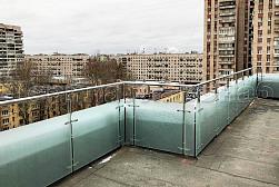 Цельностеклянные ограждения для крыш в Москве. Готовые проекты ПерилаГлавСнаб - фото 21