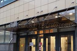 Стеклянные козырьки на вантах в Москве. Готовые проекты ПерилаГлавСнаб - фото 30