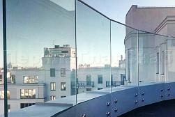 Цельностеклянные ограждения для крыш в Москве. Готовые проекты ПерилаГлавСнаб - фото 6